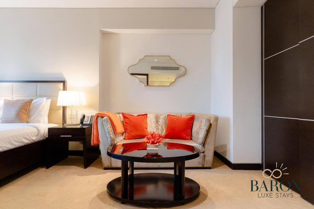 Apartment Stunning Studio, Address Marina