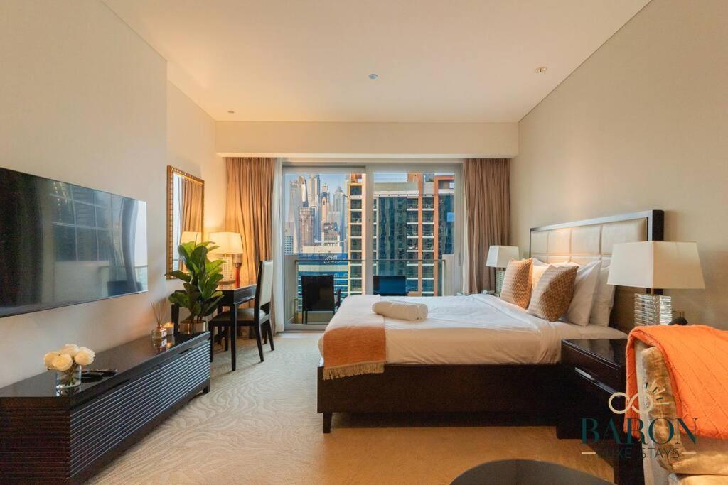Stunning Studio, Address Marina Apartment Dubai